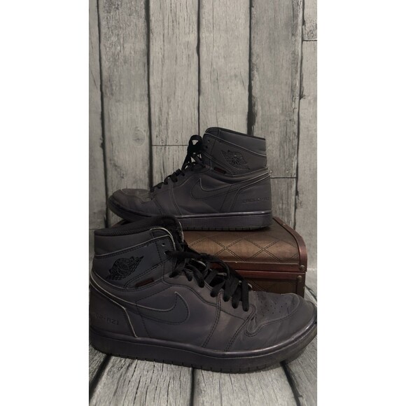 Nike Air Jordan Air Jordan 1 Retro High Zoom \'Fearless\' BV0006-900 Size 9.5 main image 4
